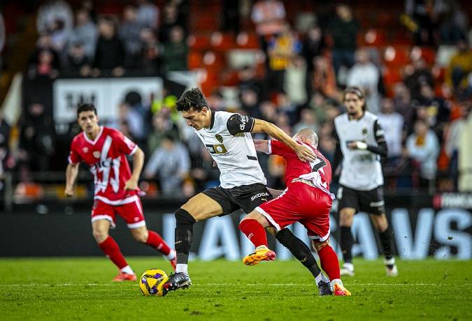 Nhận định, soi kèo Cordoba vs Eibar, 3h15 ngày 18/12: Xa nhà là bết bát