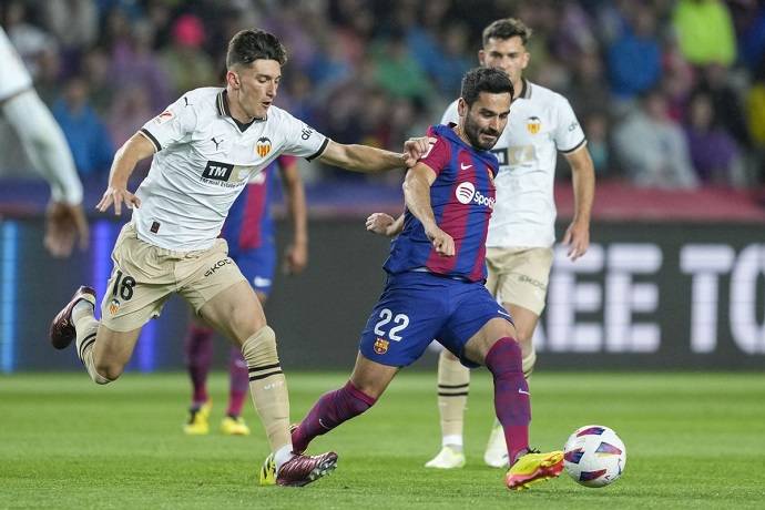 Nhận định, soi kèo Valencia vs Barcelona, 2h30 ngày 18/8: Phong độ nhất thời