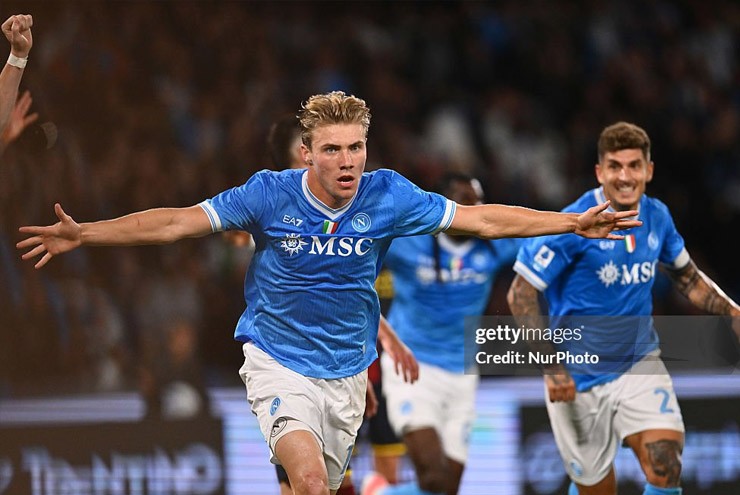 Rasmus Hojlund đang trên đường thành ngôi sao đáng xem nhất Serie A