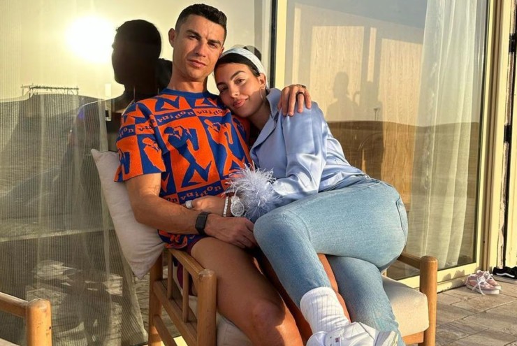 Ronaldo ấn định thời gian & địa điểm làm đám cưới với Georgina, triệu fan háo hức