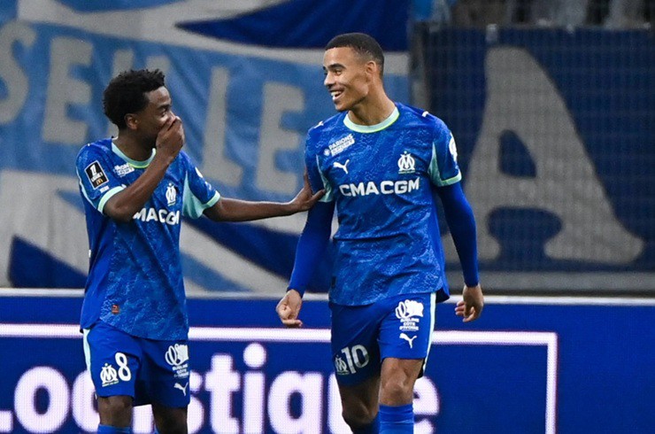 Cựu sao MU Greenwood tỏa sáng, Marseille trở lại đỉnh bảng Ligue 1
