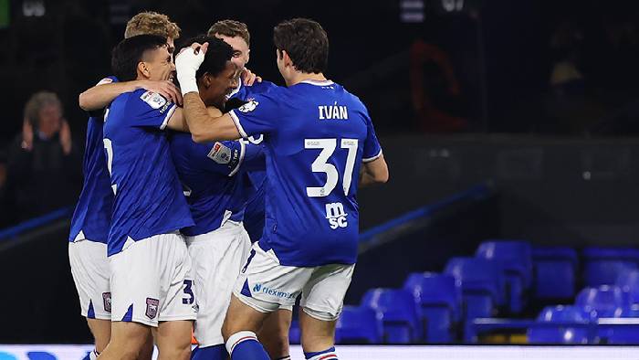 Kèo vàng bóng đá Coventry vs Ipswich Town, 01h00 ngày 30/12: Lại thua?