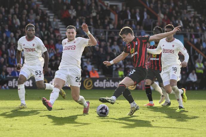 Soi kèo góc Bournemouth vs MU, 20h00 ngày 27/4