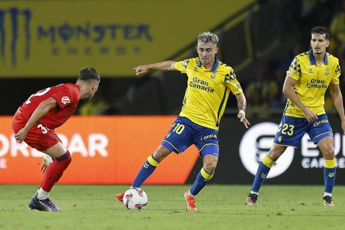 Siêu máy tính dự đoán Sevilla vs Las Palmas, 2h30 ngày 14/5