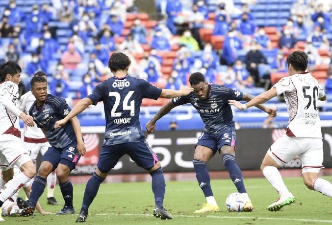 Nhận định, soi kèo Yokohama Marinos vs Kashiwa Reysol, 17h00 ngày 14/5: Bám đuổi Top1