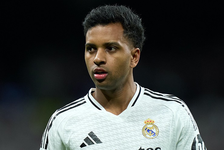 Real Madrid có biến: Rodrygo nổi loạn, đếm ngày "khăn gói" ra đi cùng 3 sao