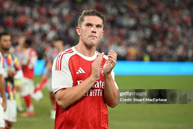 Fan Arsenal phát điên vì Gyokeres phải dự bị, báo Anh trông đợi tân binh thăng hoa