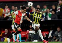 Soi kèo góc Fenerbahce vs Feyenoord, 0h00 ngày 13/8
