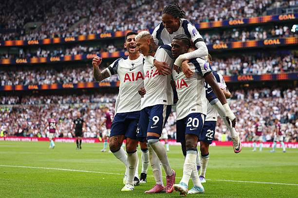 Tottenham ra quân tưng bừng lại sắp đón viện binh sáng giá, cửa top 4 rất lớn