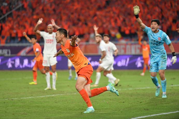 Nhận định, soi kèo Chengdu Rongcheng vs Shandong Taishan, 18h35 ngày 2/8: Khoảng cách mênh mông