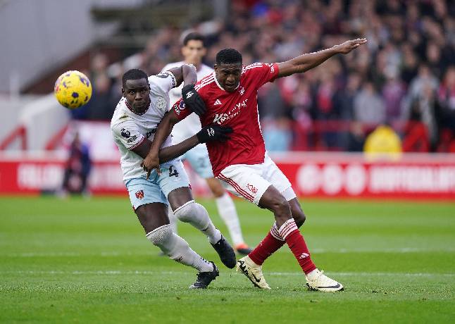 Soi kèo góc Nottingham vs West Ham, 20h00 ngày 31/8