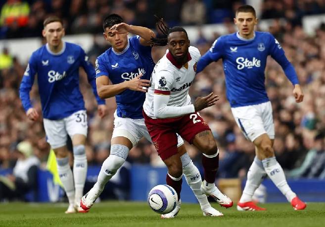 Soi kèo góc Everton vs West Ham, 02h00 ngày 30/9