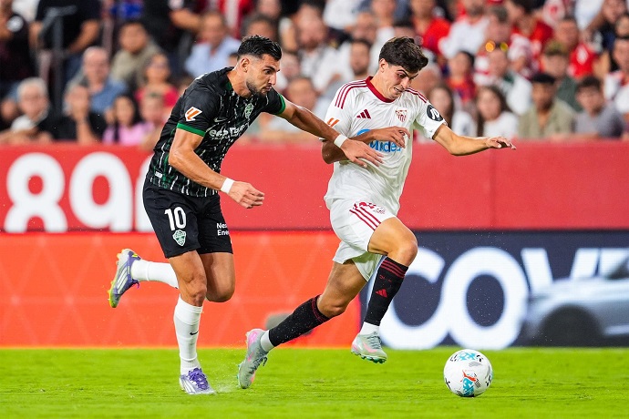 Siêu máy tính dự đoán Elche vs Sevilla, 3h00 ngày 20/1 - Ảnh 1