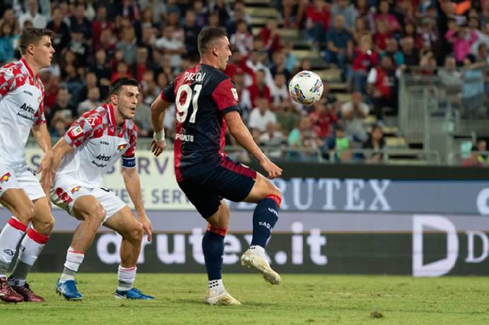 Siêu máy tính dự đoán Cremonese vs Cagliari, 00h30 ngày 9/1