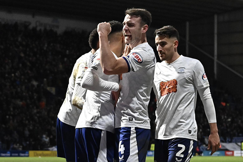 Kèo vàng bóng đá Preston vs Wigan, 02h30 ngày 10/1: Tin vào chủ nhà - Ảnh 1