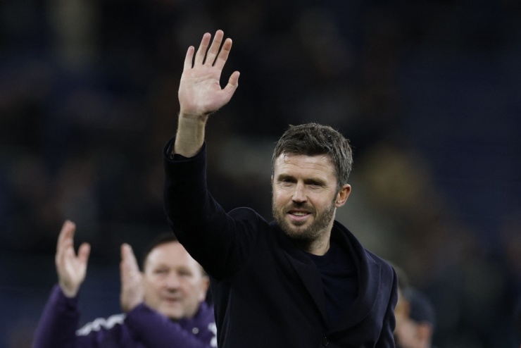 HLV Michael Carrick có cơ hội phá kỷ lục khủng ở MU
