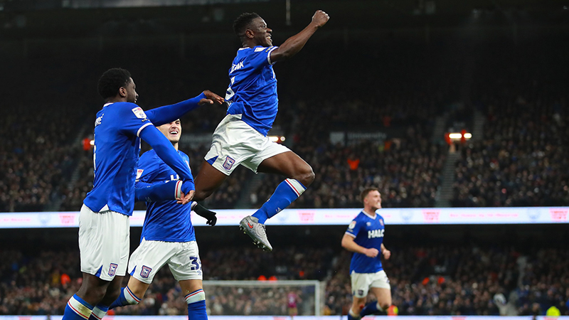 Kèo vàng bóng đá Stoke vs Ipswich Town, 03h00 ngày 11/3: Phá dớp - Ảnh 1