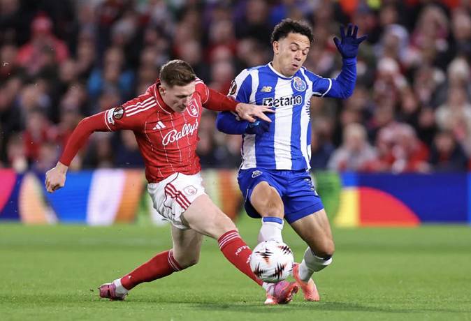 Siêu máy tính dự đoán Nottingham Forest vs Porto, 2h00 ngày 17/4