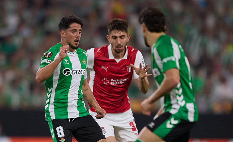 Kèo vàng bóng đá Girona vs Real Betis, 02h30 ngày 22/4: Tìm lại niềm vui - Ảnh 1