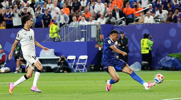 Cách Deschamps tối ưu hóa chiều sâu đội hình ĐT Pháp