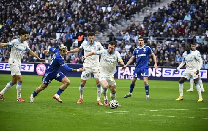 Soi Kèo thẻ phạt Olympique Marseille vs Strasbourg 01h45 ngày 22/08